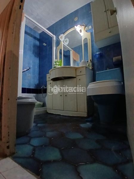 Foto 40506f8e-74ca-436d-857b-4abb54052324. Casa a La Estación Badajoz