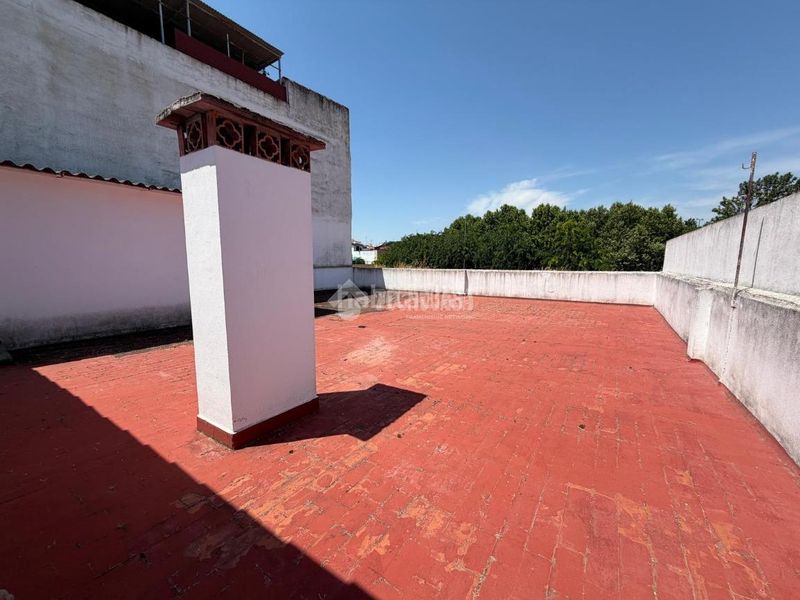 Foto d0ff490d-e581-4633-969f-c01eedef6f1e. Edificio in San Roque - Ronda Norte Badajoz