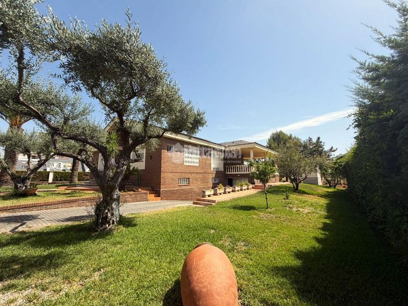 Foto 5225e6e0-8877-4933-86c9-21c1e020a1bc. Casa amb aparcament piscina a Las Vaguadas Badajoz