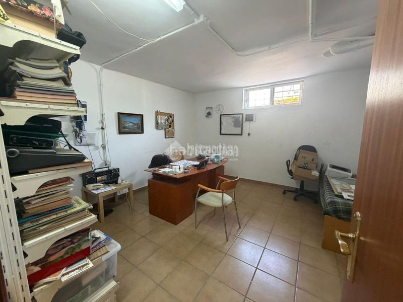 Foto ac964784-d39d-4c1f-a434-4d5073305389. Casa amb aparcament piscina a Las Vaguadas Badajoz