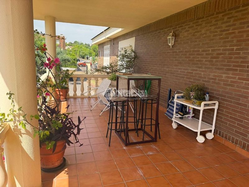 Foto e0198498-5401-43d7-a7a6-ba27525533cd. Casa amb aparcament piscina a Las Vaguadas Badajoz