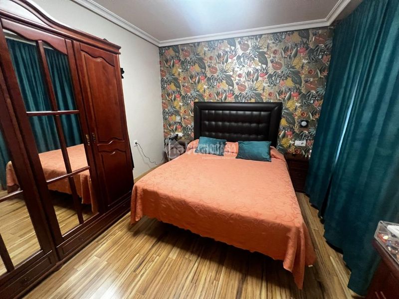 Foto 38f3fa60-1c3d-4703-8556-a0f3a0a00d6d. Casa aparellada amb aparcament a San Roque - Ronda Norte Badajoz