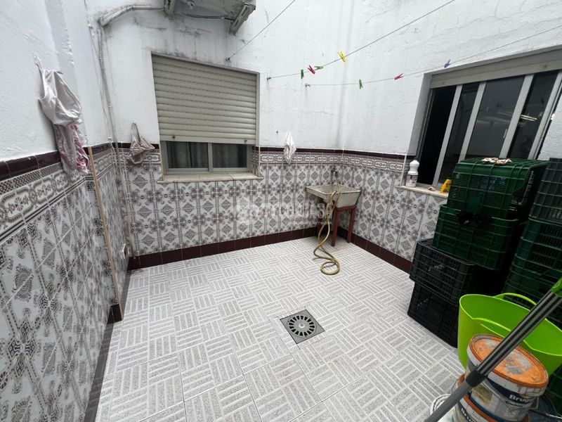 Foto aecf0d67-e978-45ba-9b8a-c23583b97ba4. Casa aparellada amb aparcament a San Roque - Ronda Norte Badajoz