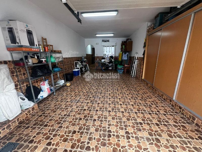 Foto d8c7f30d-df88-4a4d-a036-f6378f843734. Casa aparellada amb aparcament a San Roque - Ronda Norte Badajoz