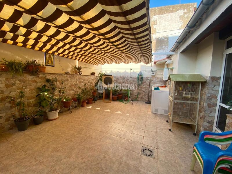 Foto 51308506-e36c-4d0f-9b9e-9dee421904b2. Casa aparellada amb calefacció a San Roque - Ronda Norte Badajoz