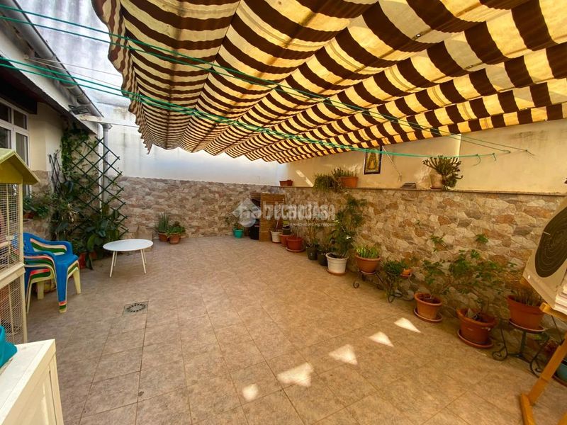Foto f1906597-4ccb-4b1b-9180-265a0e8666ca. Casa aparellada amb calefacció a San Roque - Ronda Norte Badajoz