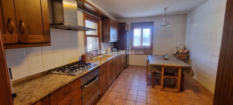 Foto 55e57fc6-cf36-40c9-a77a-881c1bb3ae7b. Casale con riscaldamento parcheggio in Cristo Rey-Parque Europa Inca