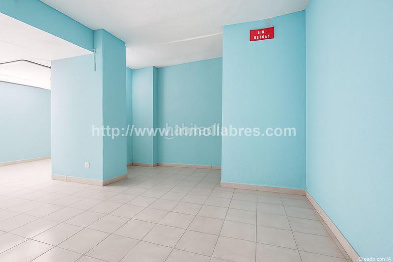 Foto a1bff7a6-a961-4a64-8cdf-b66db7c0f942. Lloguer local comercial a Gran Via de Colom Inca