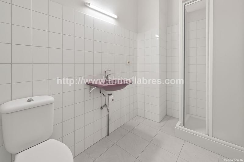 Foto ab48af97-1d73-4587-a89f-4f6e65aadffa. Lloguer local comercial a Gran Via de Colom Inca