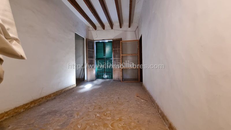 Foto a78f370c-1522-472b-bb37-3a47c0283f88. Masia amb aparcament a Campanet