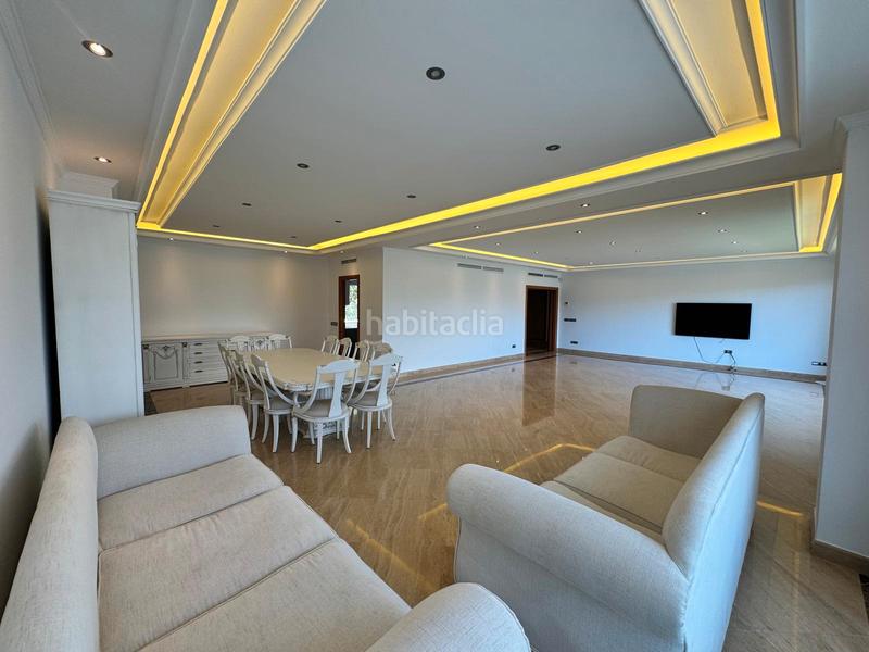 Foto 873475cc-7f4f-49e4-a098-bb98b675b9e7. Lloguer àtic a arrabal a cañas-f rodeo 3 a Puerto Banús Marbella