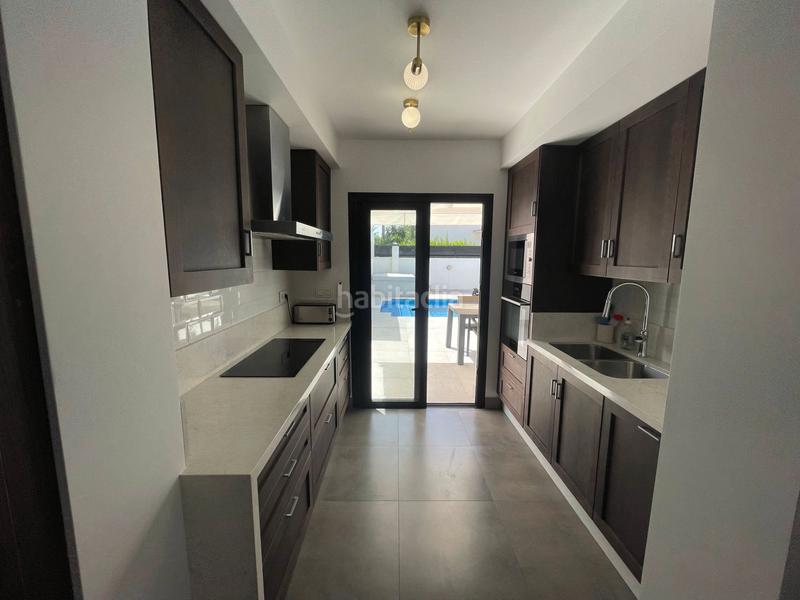 Foto 1665dd94-3bba-46ce-a64b-f5b2980daae8. Chalet villa en un único nivel en linda vista en Nueva Alcántara Marbella
