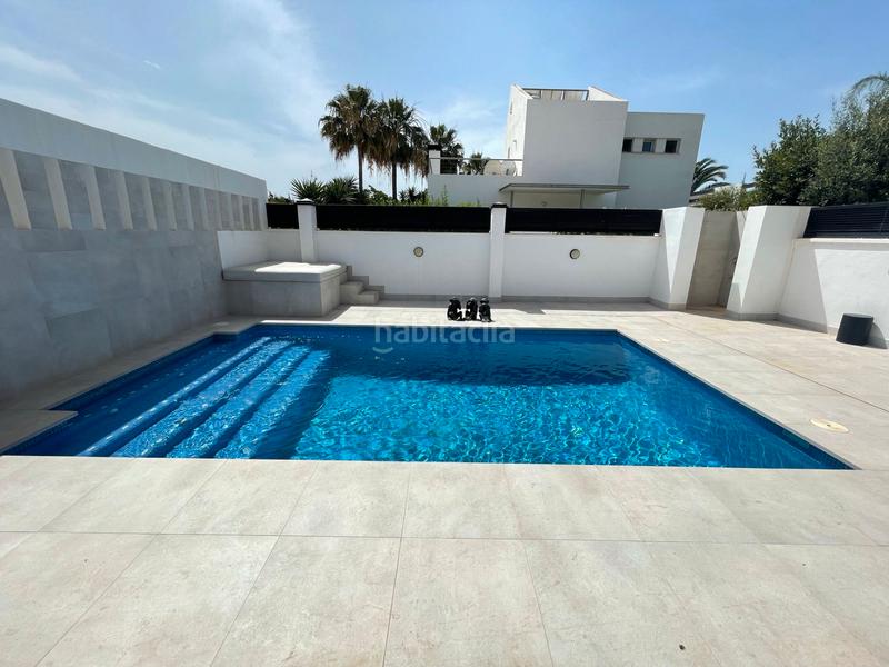 Foto c069c289-b5bb-42ce-9737-7ec1225a7cb7. Chalet villa en un único nivel en linda vista en Nueva Alcántara Marbella