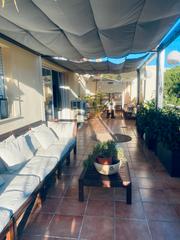 Miete Dachwohnung in Calle carril del relojero 2. Magnífico ático con vistas al mar