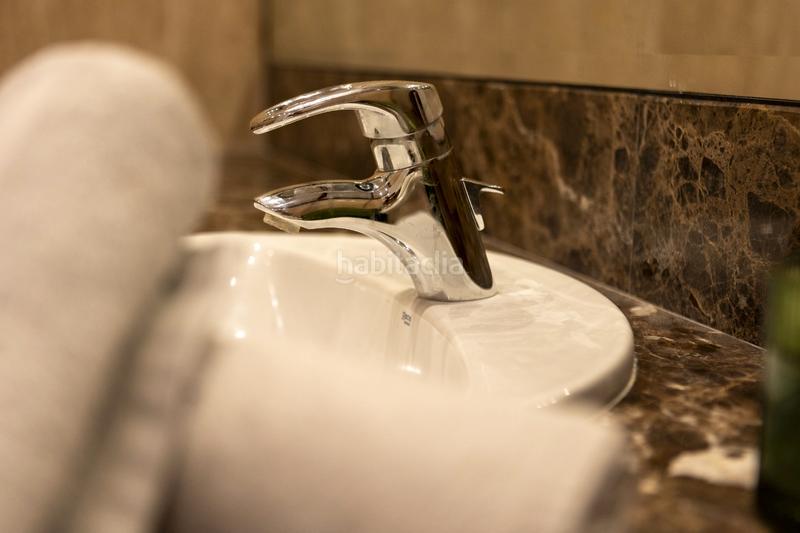 Foto 0d8219ff-380c-4986-af02-b885126c37e8. Apartamento en urbanización las petunias 2 apartamento en noray playa en Marbella