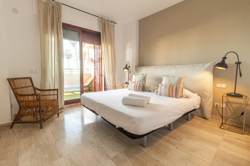Foto 3f1942cf-10d1-40c0-8a12-1ef2fd9382de. Apartamento en urbanización las petunias 2 apartamento en noray playa en Marbella