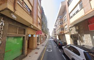 Pis  Juan jose ruano. Se vende piso okupa en santoña cantabria.