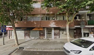 Appartement à Avenida gatassa 73. Se vende piso okupado en gatassa 73 de mataró, barcelona.