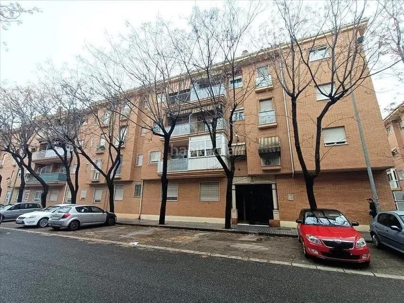 Foto a2d13ca5-eb06-4f18-bb8f-7ea3561e7ac7. Pis a calle lomas 6 a Poniente-Norte - Miralbaida - Parque Azahara Córdoba
