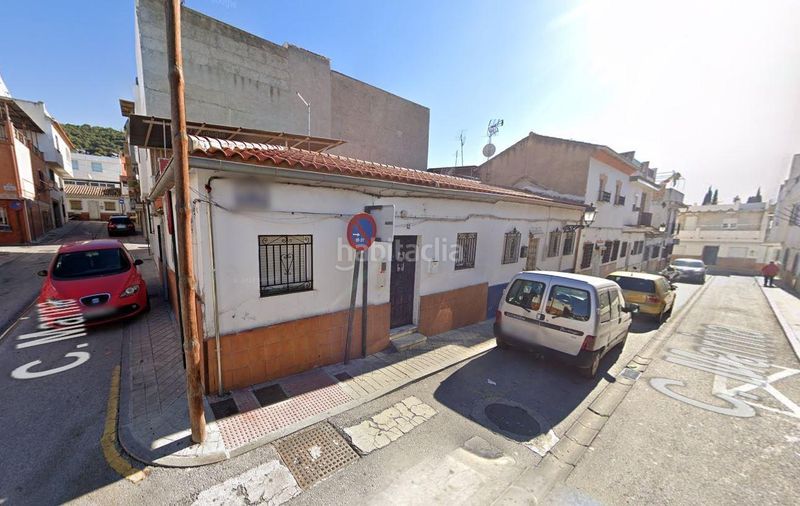 Foto a27918dd-72ec-48df-9ac4-e9802afd2856. Casa adossada a Haza Grande Granada