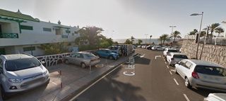 Pis a Azucenas las 1. Se vende piso okupa en san bartolomé de tirajana las palmas.
