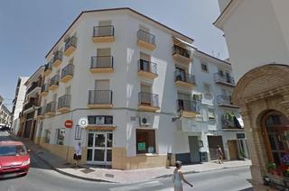 Piso  Señor avisos(cristo aviso. Se vende piso okupa en antequera málaga.