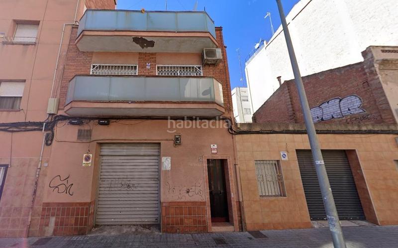 Foto 5f6b9180-93b7-4b72-8ef1-78a939da392d. Casa adossada a Llefià Badalona