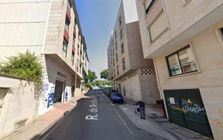 Pis  Antonio nores (de). Se vende piso okupa en cangas pontevedra.