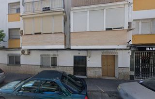 Etagenwohnung in Juan sebastian elcano 14. Se vende piso okupado en calle juan sebastian elcano nº 14 dos h