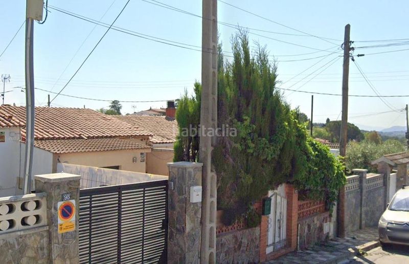 Foto ad7f0789-0f04-4a14-8187-1e8890d3bfdd. Xalet a petunia la 97 a Mas d´en Gall Esparreguera