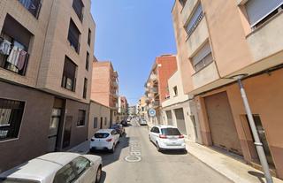 Flat  Nou. Se vende piso okupa en calle nou 39 de tarragona tarragona.