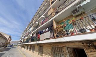 Appartement  Rocasa. Se vende piso okupa en beniel murcia.