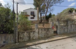 Casa  Carrer figueres-pinedes. Fantástica casa en la torre de claramunt barcelona
