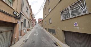 Pis a Pallaresa 7. Se vende piso okupa en calle de la pallaresa 7 en badalona barce