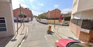 Pis  Girona. Se vende piso okupa en rubí barcelona.