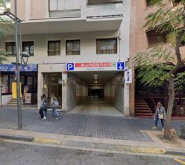 Local commercial à Pare palau 8. Se vende local comercial ubicado en calle pare palau 8 de tarrag