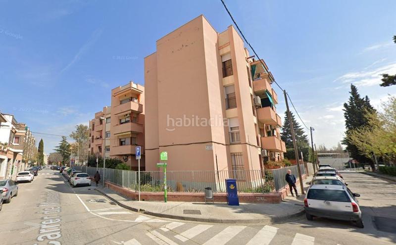 Foto bf5ad4ff-cda3-449b-a378-33a8a21849d3. Piso  okupado barcelona en Ca n´Alzamora Rubí