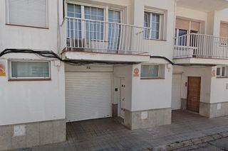 Maison jumelée à Soler i puigdollers, f  74. Se vende casa adosada en calle soler i puigdollers en sant vicen