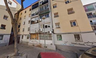 Pis a Santa joana lestonnac 13. Se vende piso okupa en calle santa joana lestonnac 13 de badalon