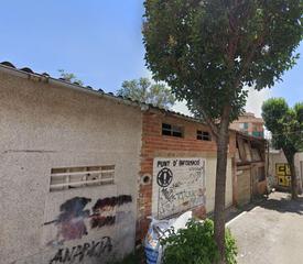 Pis a Antoni de gimbernat 32. Se vende piso okupa en antoni de gimbernat en mollet del vallès