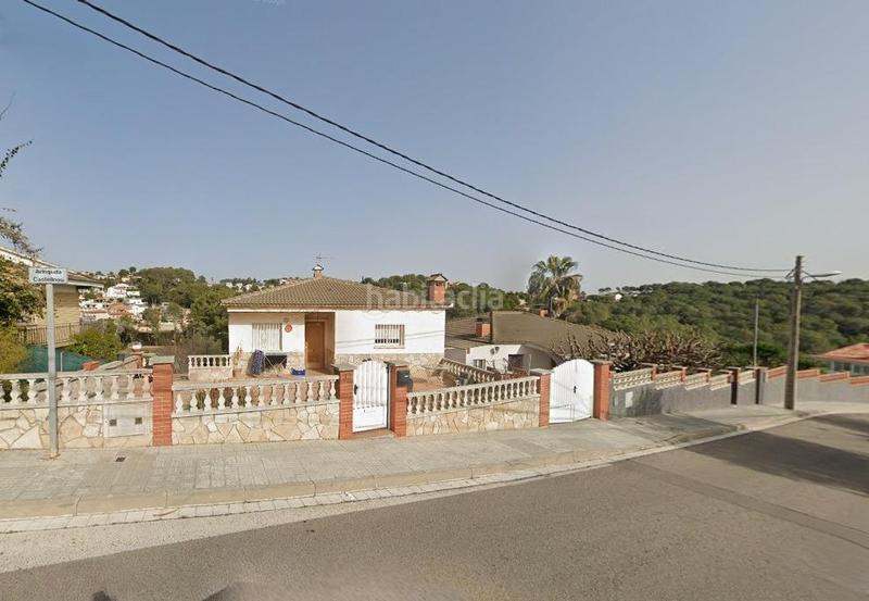 Foto 5d25a040-ae50-41a6-beb6-19bf59e18196. Casa in avenida castellnou de 32 in Castellnou-Can Mir-Can Solà Rubí