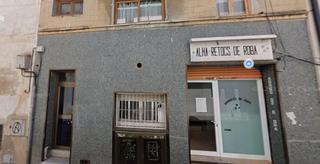 Pis a Hospital 5. Se vende piso okupa en calle hospital 5 de cambrils tarragona.