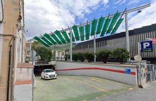Aparcament cotxe a De la gavarra 12. Se vende garaje cesión de remate en avenida riera gavarra 12 de