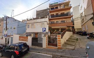 Piso  Queixans. Se vende piso alquilado en calle queixans de barcelona barcelona