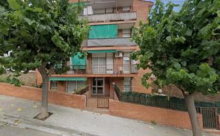Appartement  Anselm clave. Se vende piso alquilado en calle anselm clave de cervelló barcel