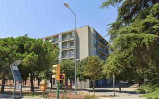 Pis  Ribera la. Se vende piso alquilado en plaza ribera de la montcada i reixac