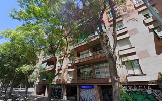 Pis a Mineria 70. Se vende piso en cesin de remate en calle minera 70 de barcelo