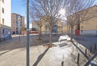 Pis a Carrer de càceres 18. Se vende piso okupa en calle cáceres 18 de badalona barcelona.