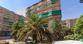 Piso en Paris 2. Venta de piso okupado en badalona