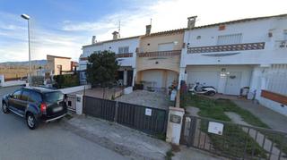 Aparcament cotxe a Del puigmal 18. Se vende garaje okupa en calle puigmal de castelló dempúries gir